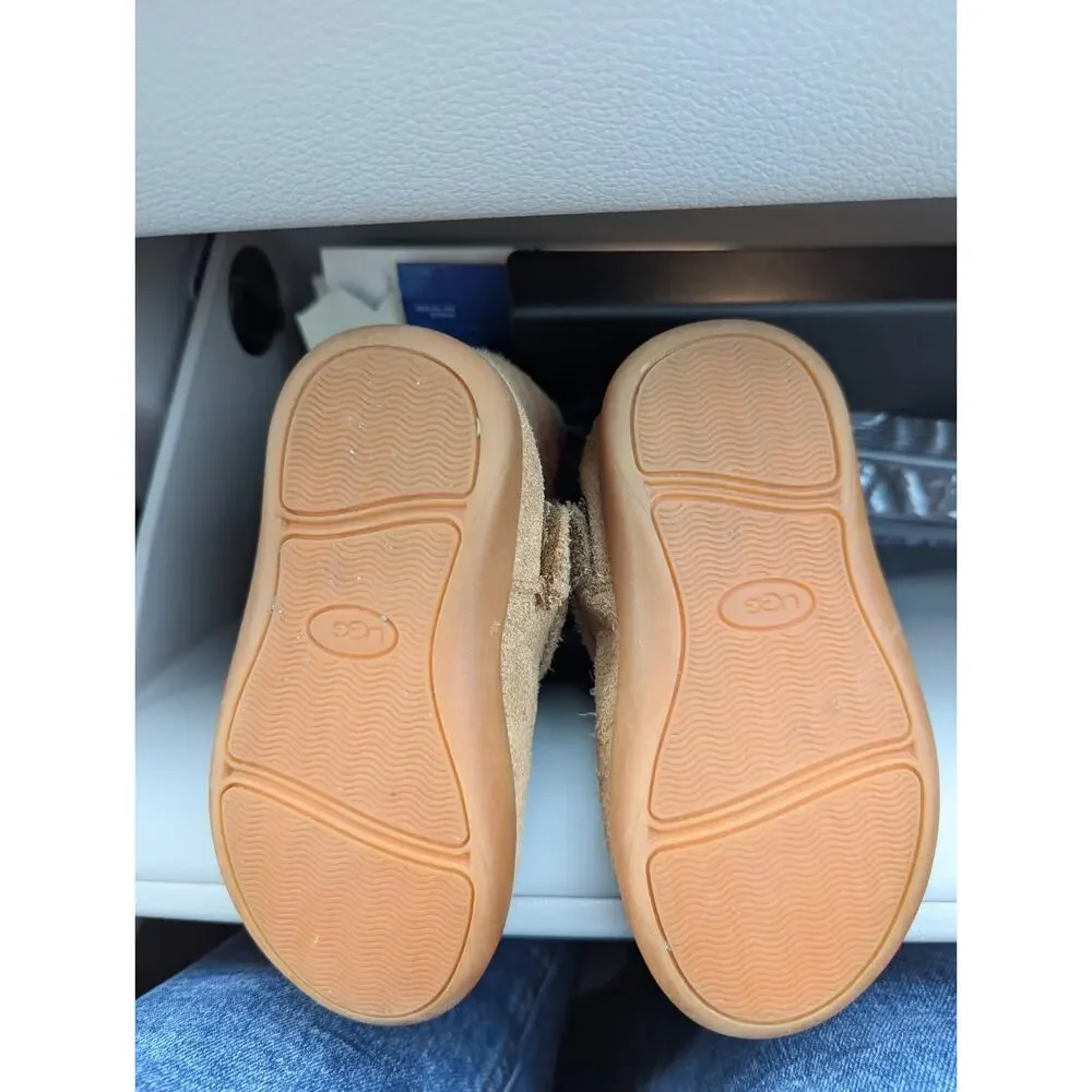 Baby Uggs,Tan Sheep Lined Sz.6 Hook And Loop Closure